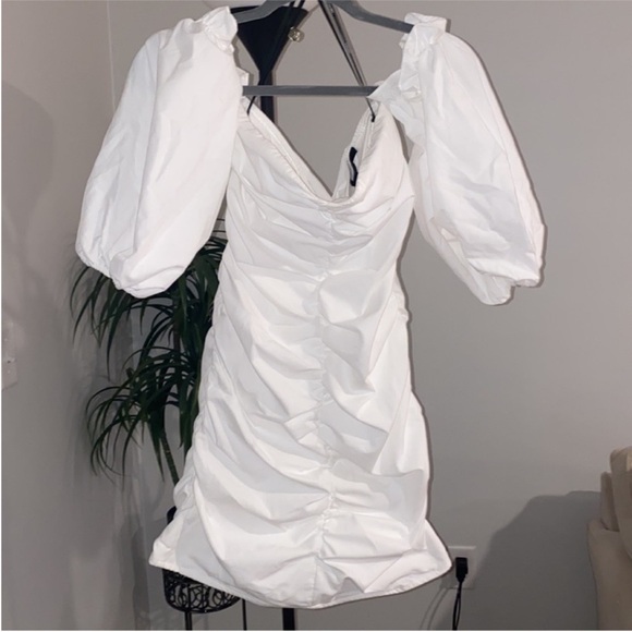 Womens white dress - Picture 2 of 2